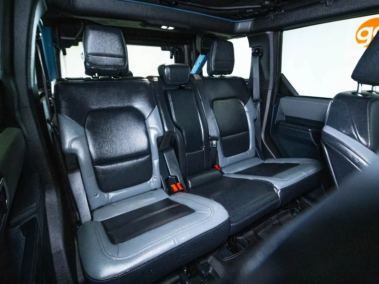 Ford Bronco - Image 19