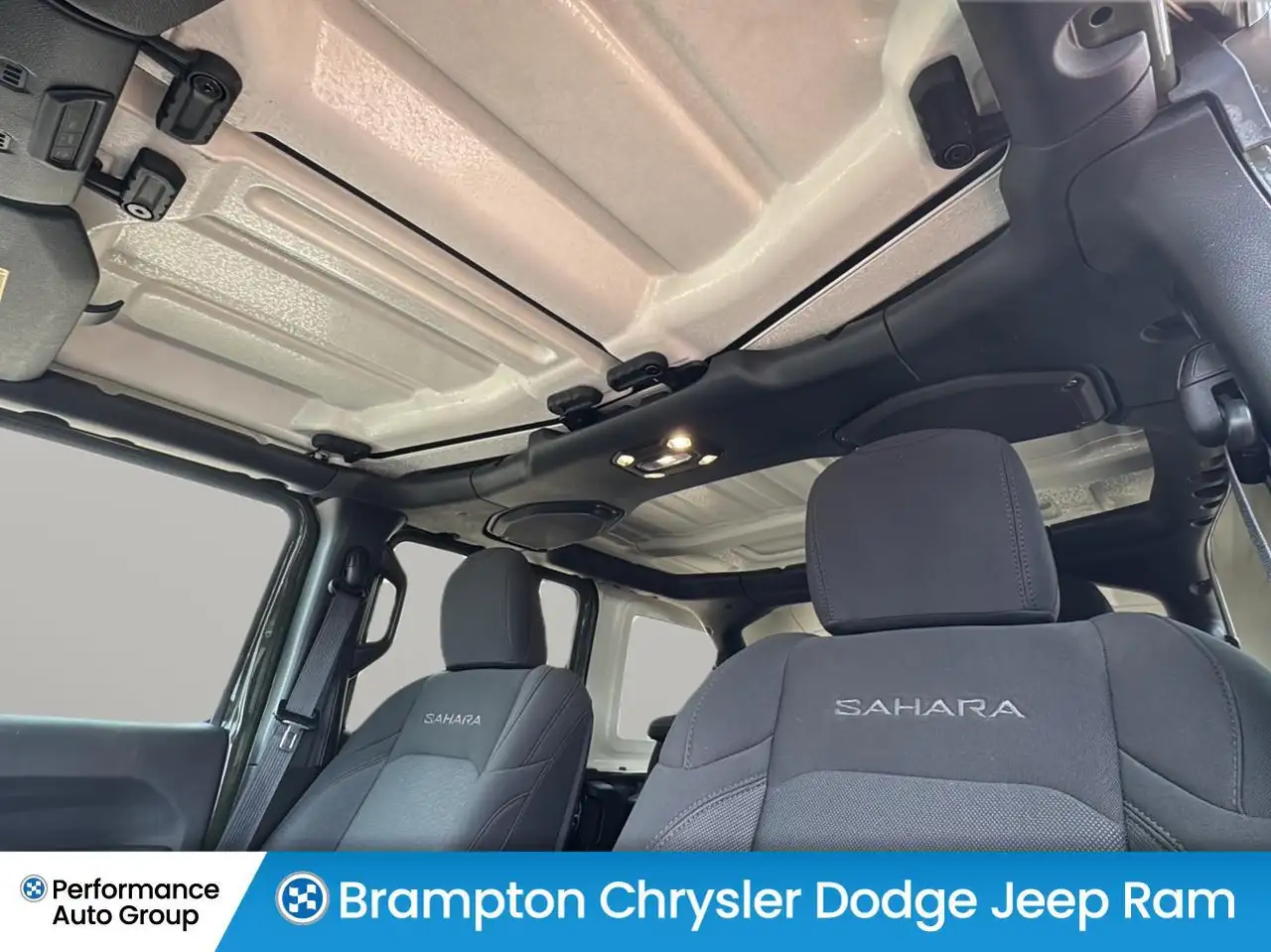Jeep Wrangler - Image 11