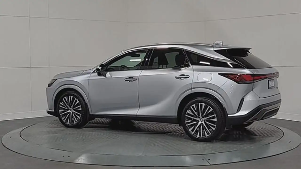 Lexus RX - Image 6