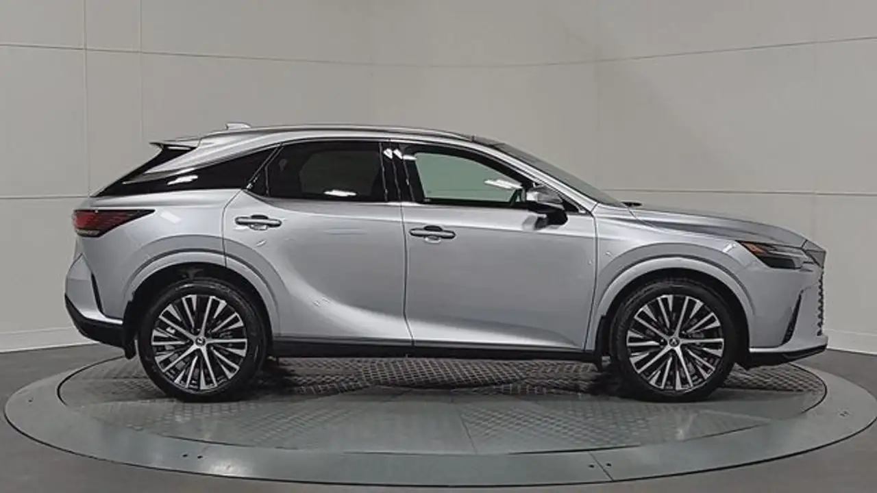 Lexus RX - Image 9