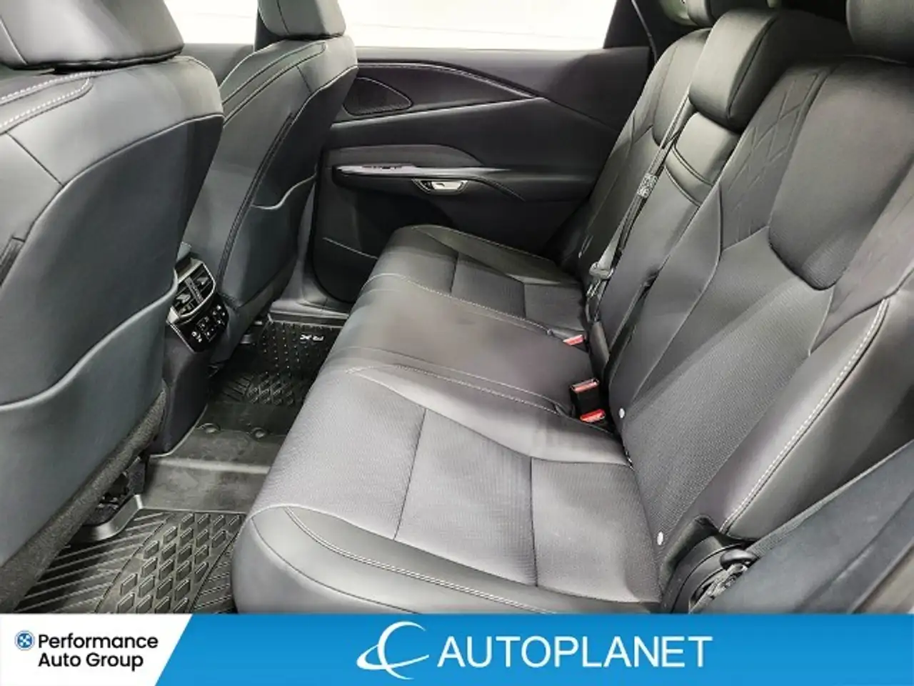 Lexus RX - Image 39