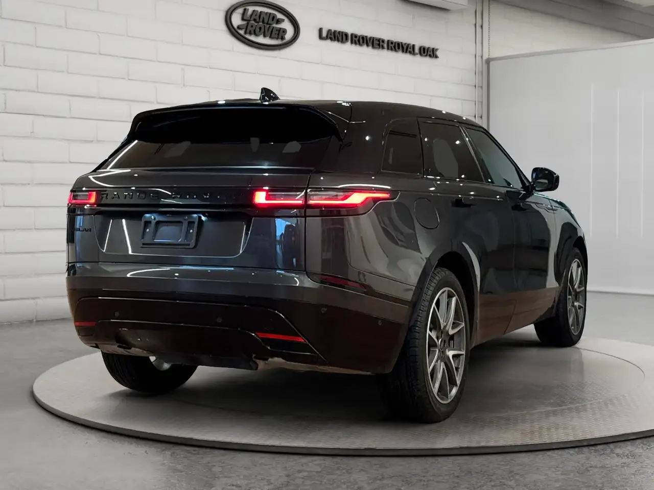 Land Rover Range Rover Velar - Image 5