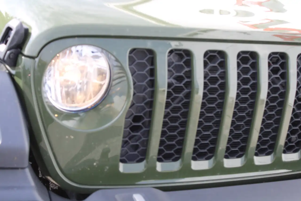 Jeep Wrangler - Image 4