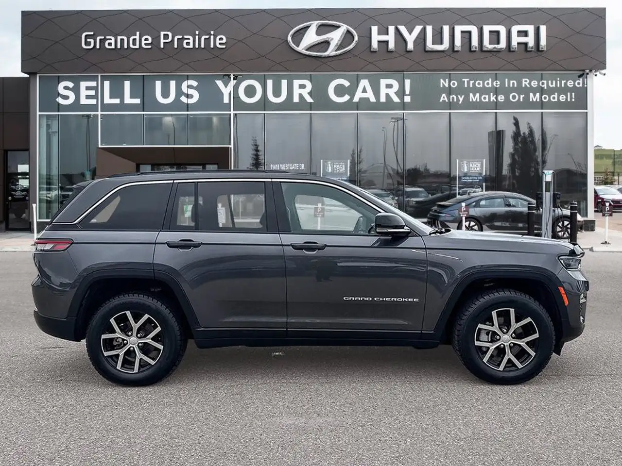 Jeep Grand Cherokee - Image 9