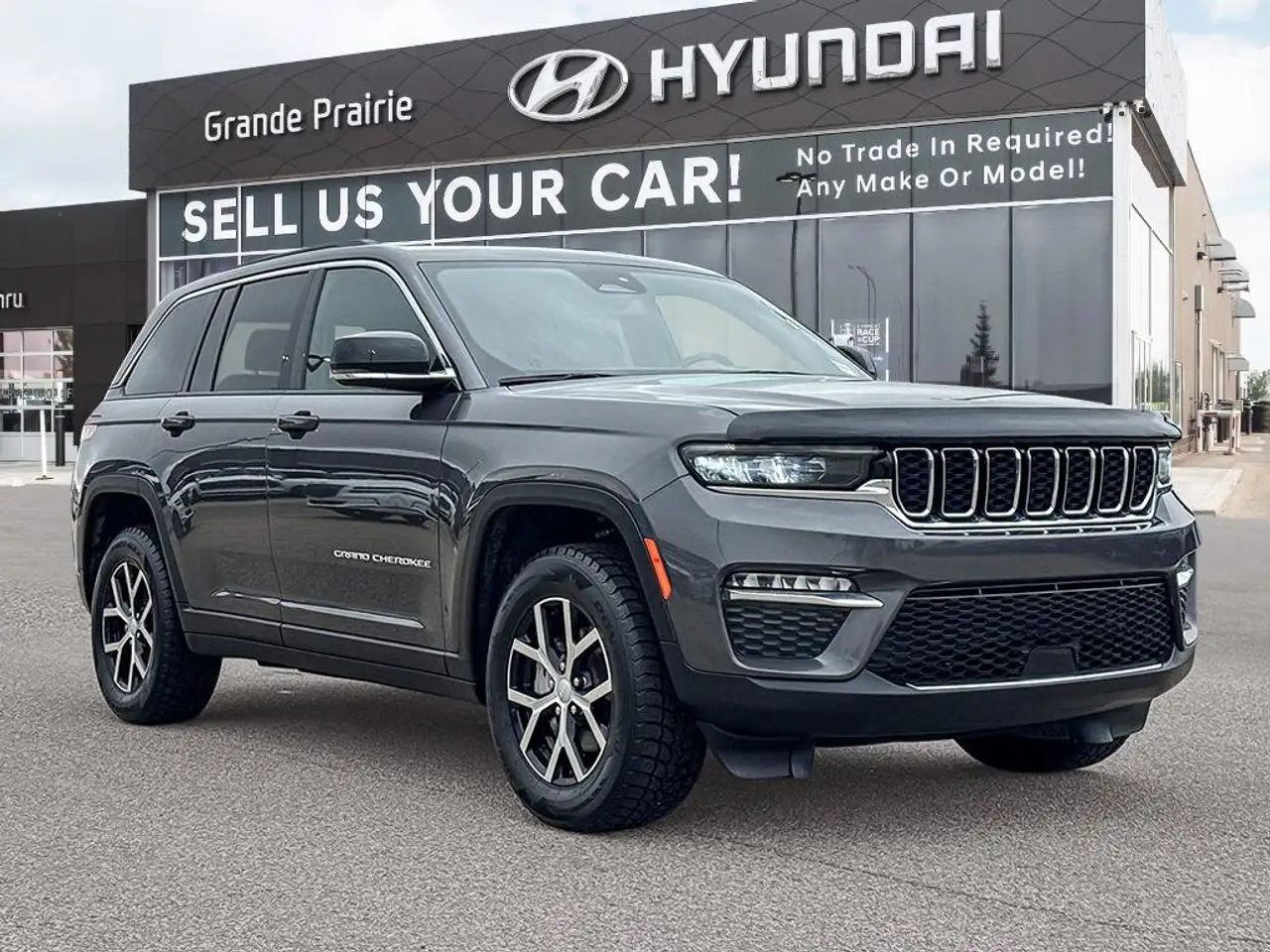 Jeep Grand Cherokee - Image 10