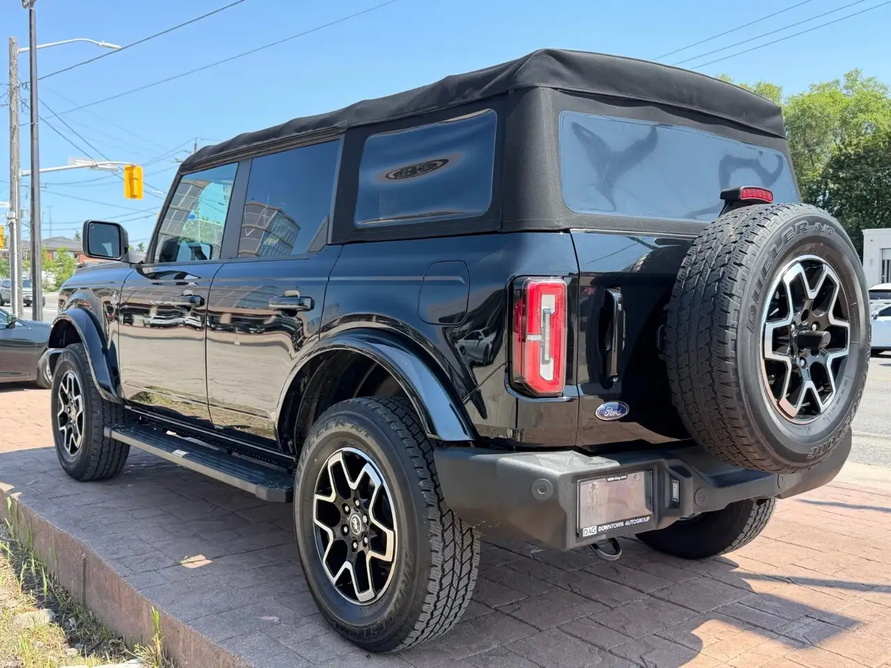 Ford Bronco - Image 3