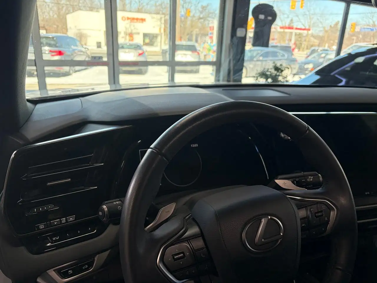 Lexus RX 350 - Image 10