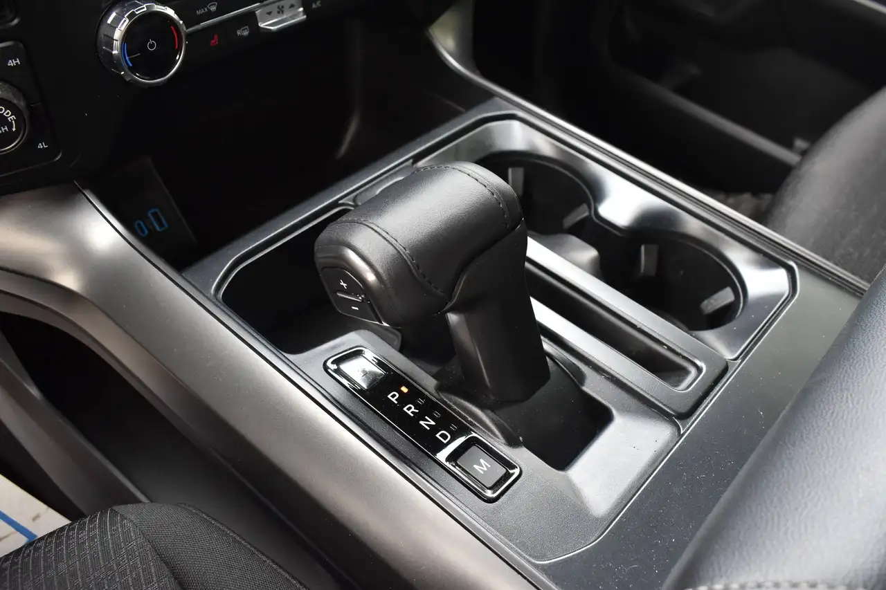Ford F-150 - Image 33