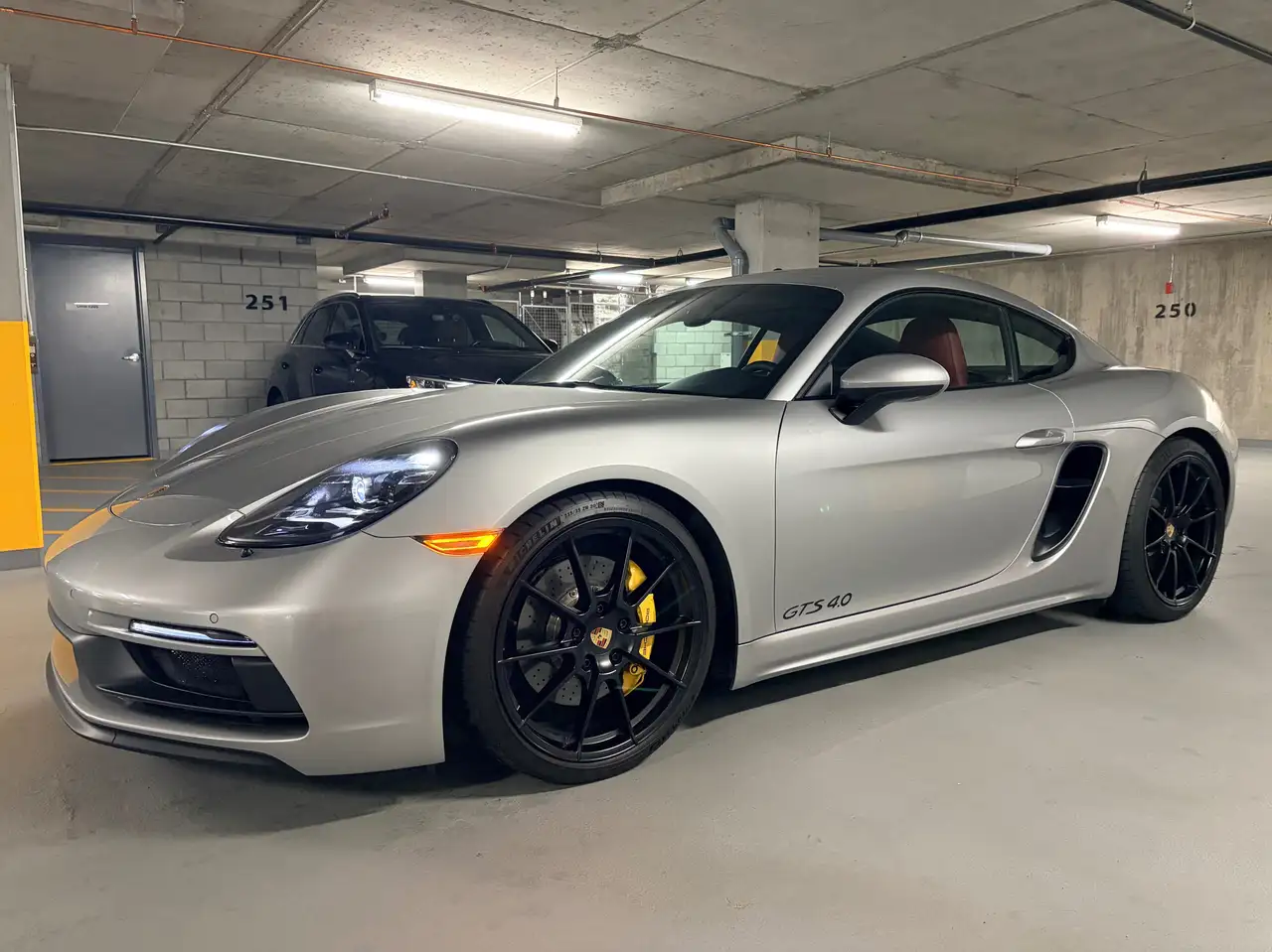 Porsche 718 Cayman - Image 3