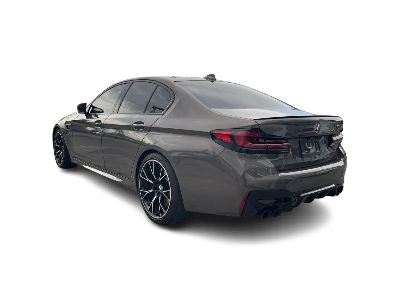 BMW M5 - Image 14