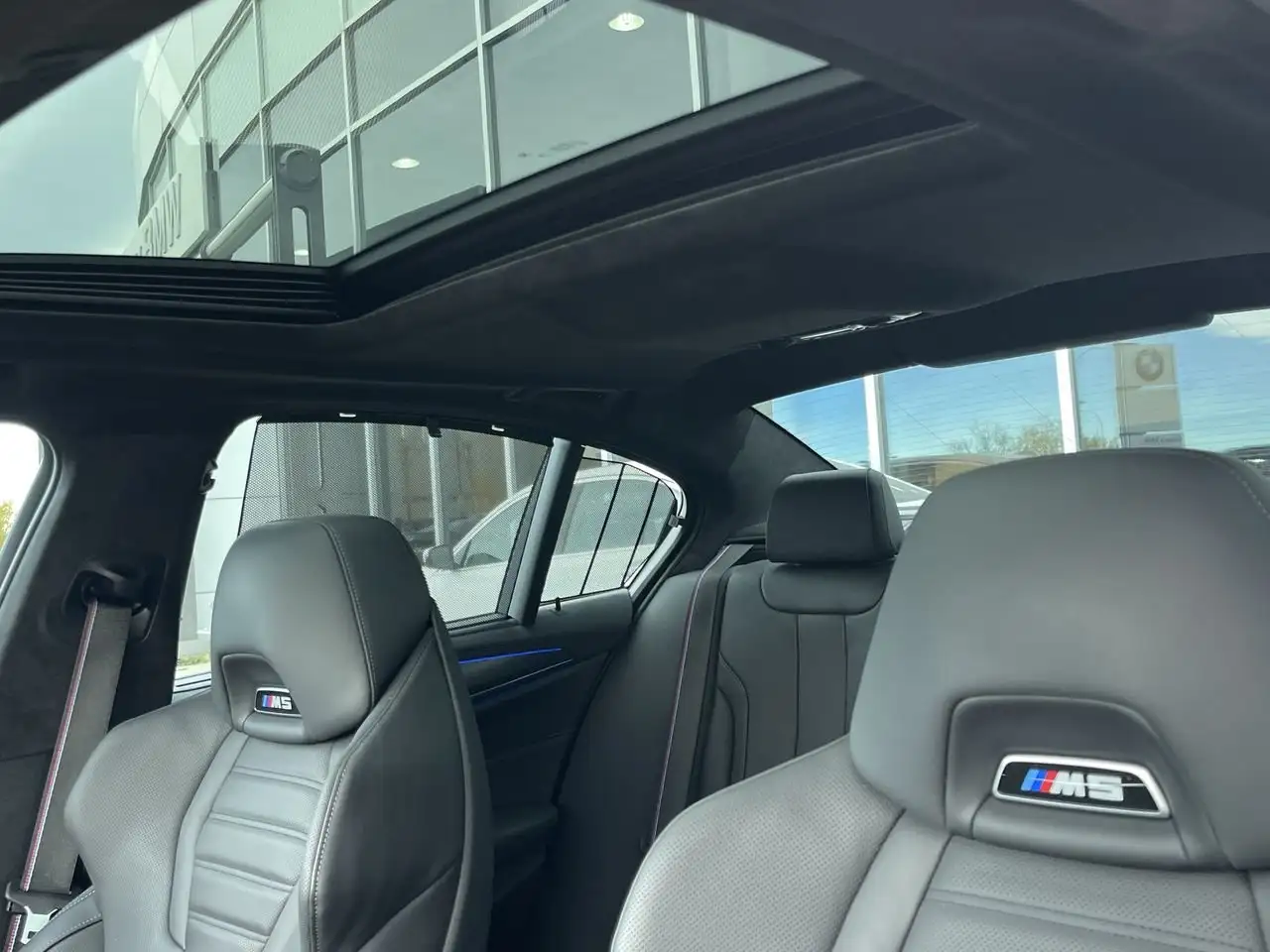 BMW M5 - Image 30