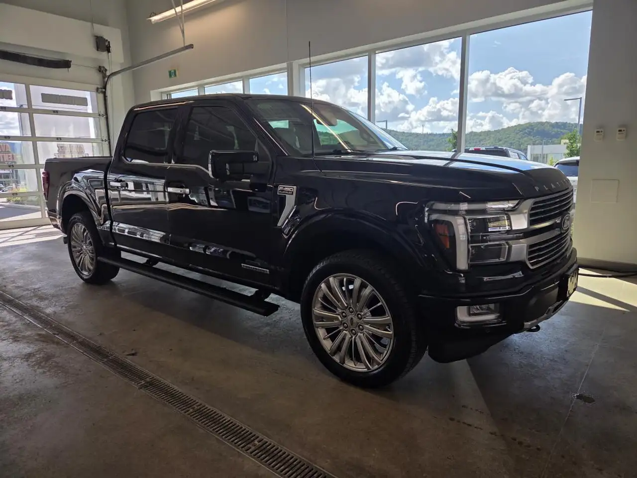 Ford F-150 - Image 7