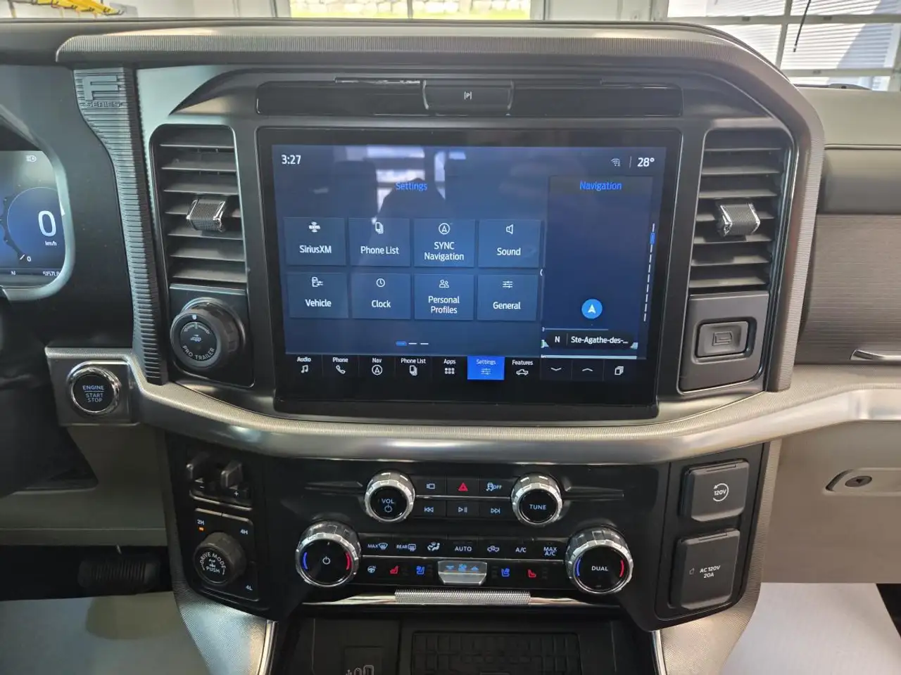Ford F-150 - Image 22