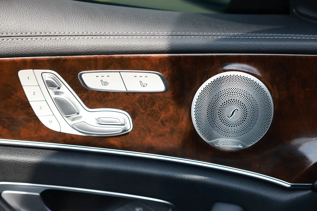 Mercedes-Benz E-Class - Image 24