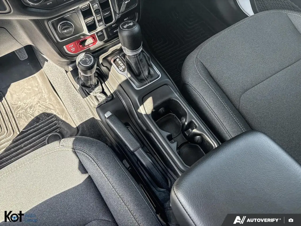 Jeep Wrangler - Image 18