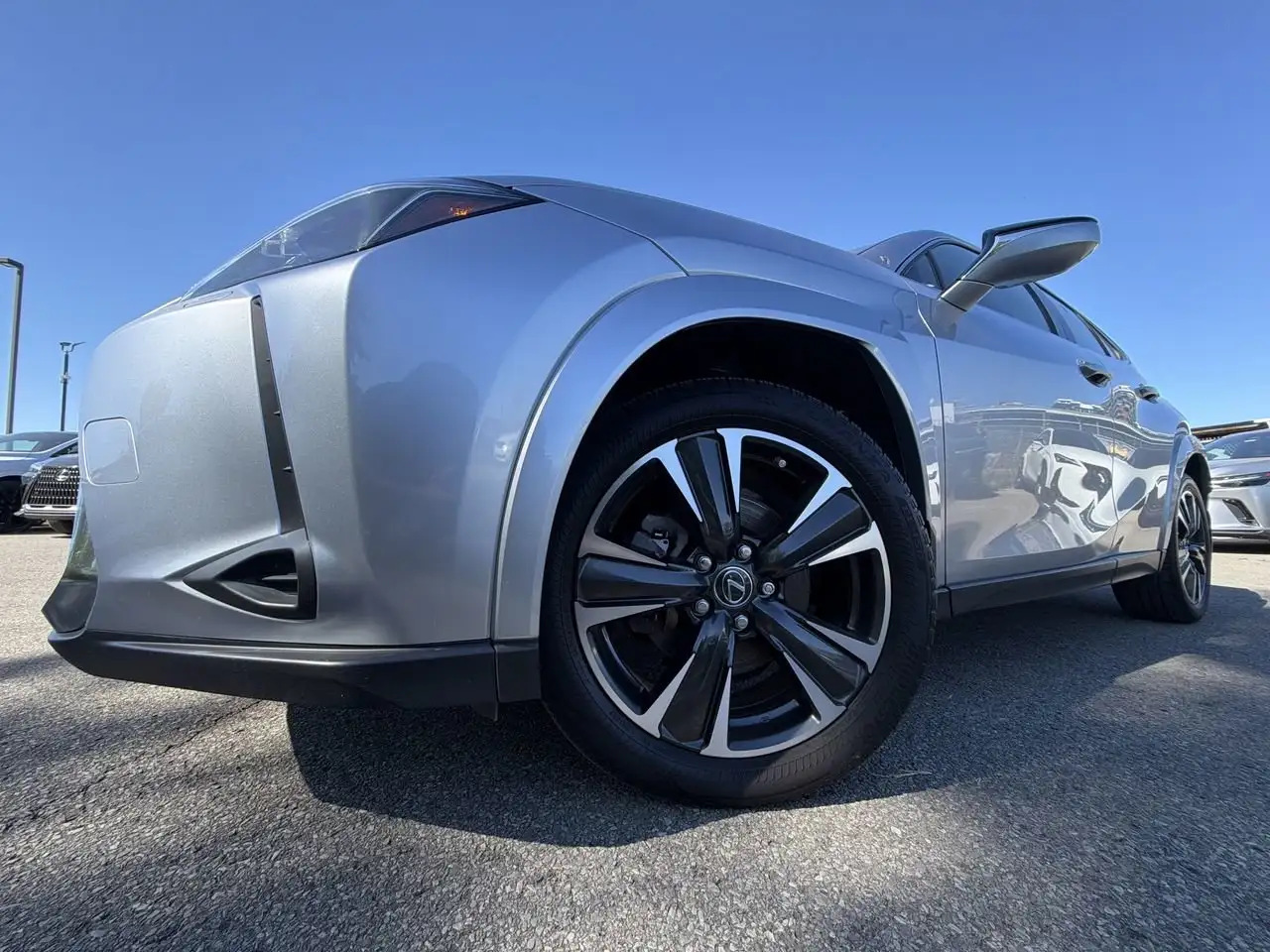 Lexus UX 250h - Image 18