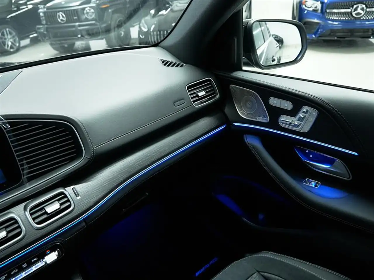 Mercedes-Benz GLE - Image 35
