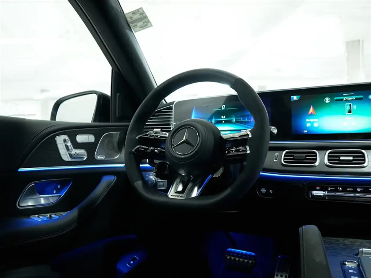 Mercedes-Benz GLE - Image 27