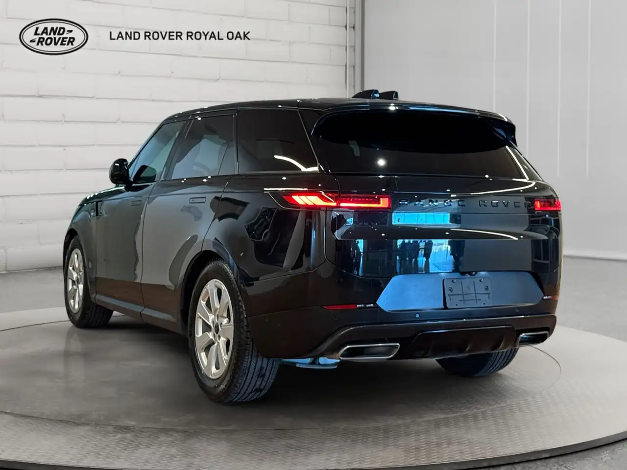 Land Rover Range Rover Sport - Image 3