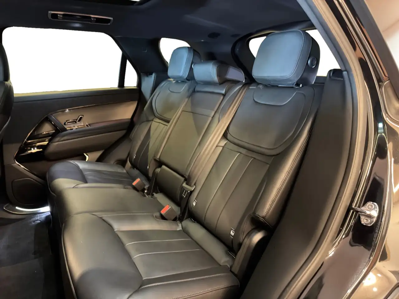 Land Rover Range Rover Sport - Image 14