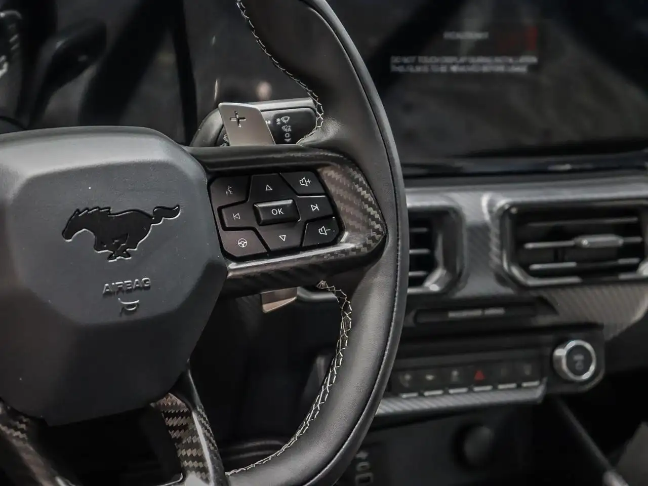 Ford Mustang - Image 6