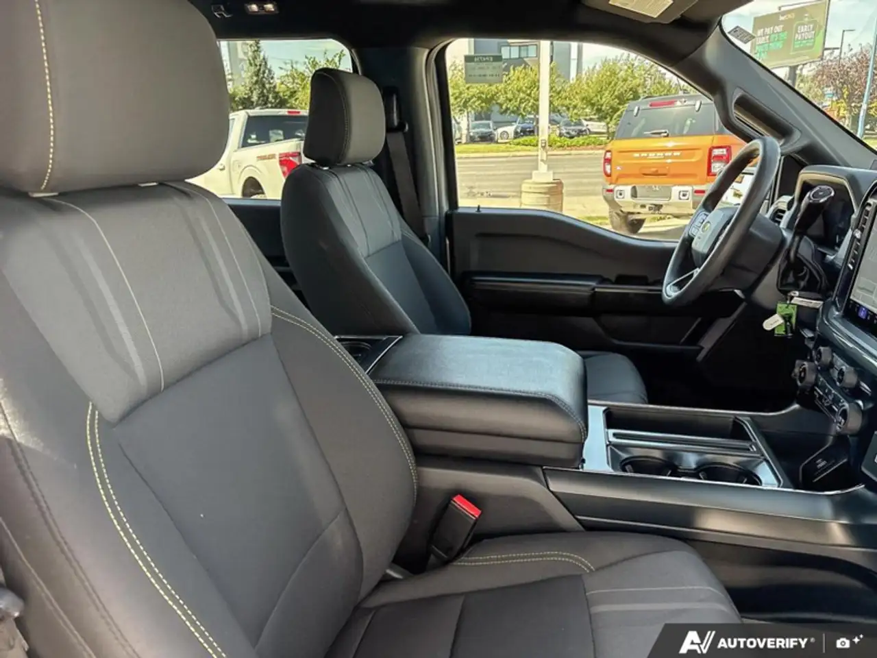 Ford F-150 - Image 22