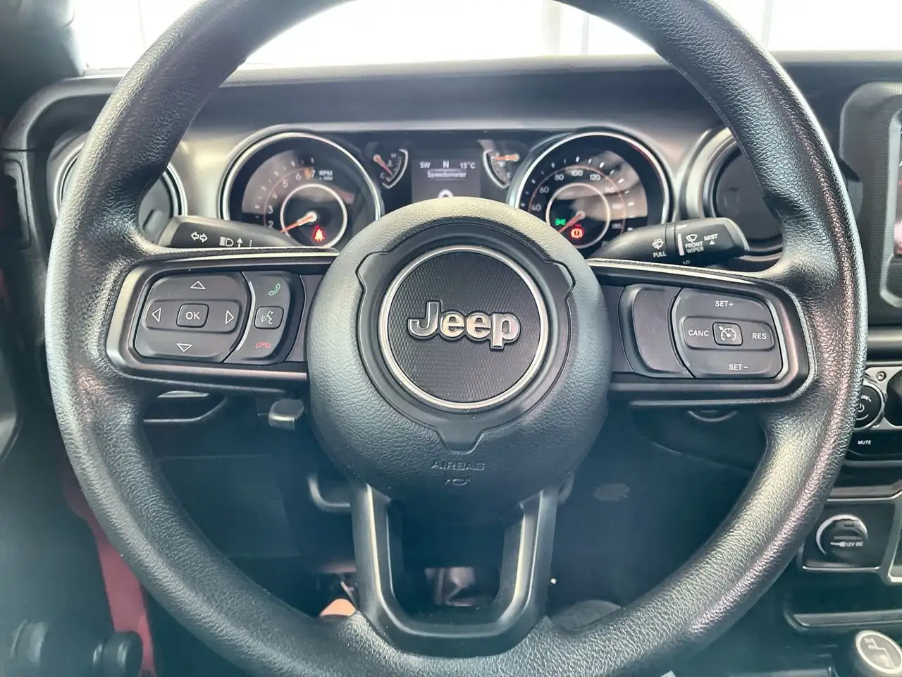 Jeep Wrangler - Image 22