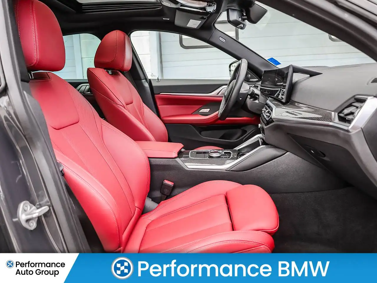 BMW i4 - Image 12