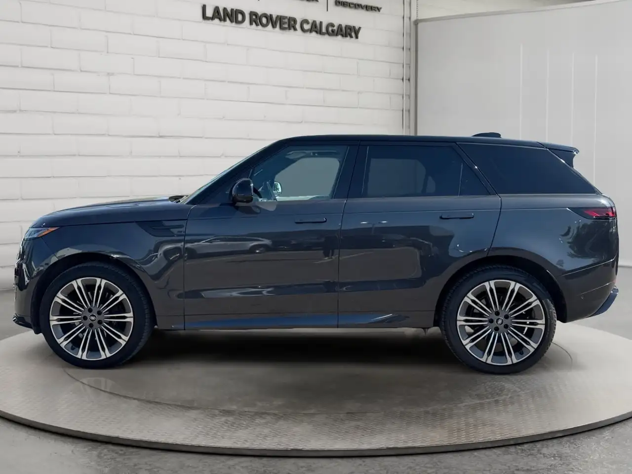 Land Rover Range Rover Sport - Image 2