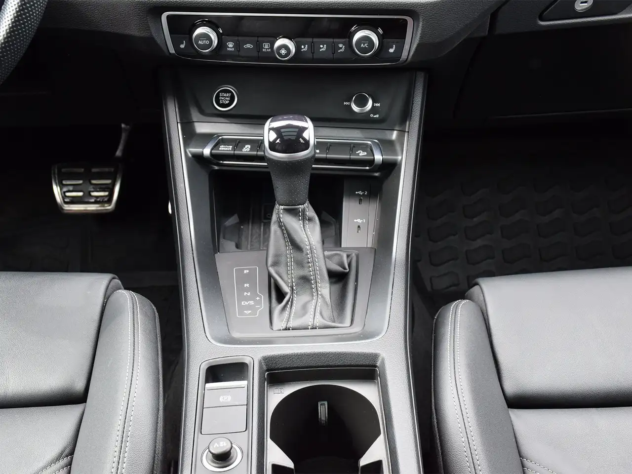 Audi Q3 - Image 22