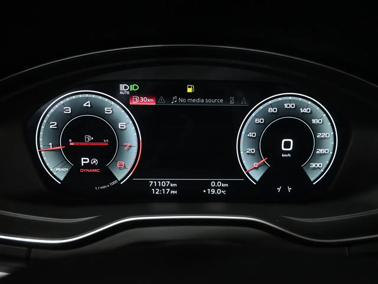 Audi Q5 - Image 13