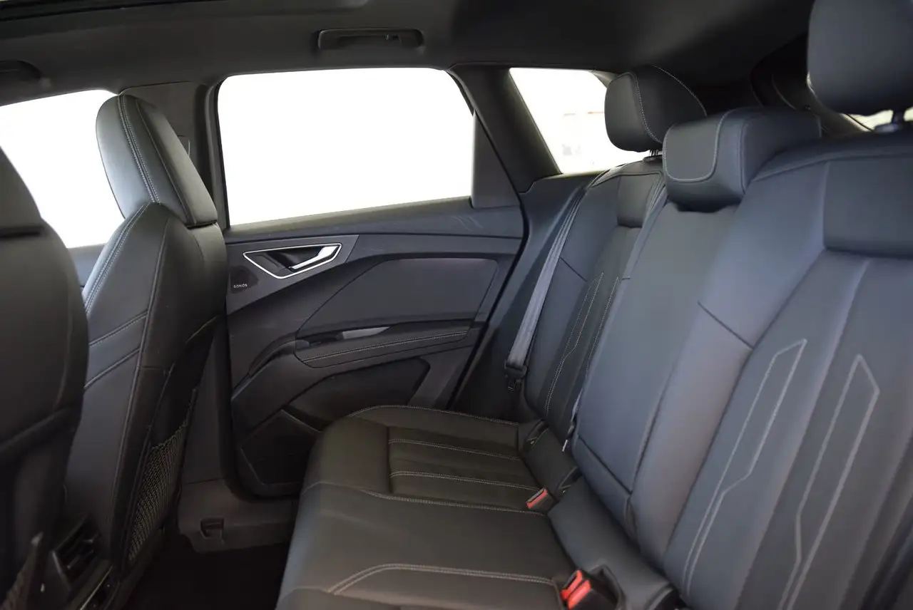 Audi Q4 e-tron - Image 20