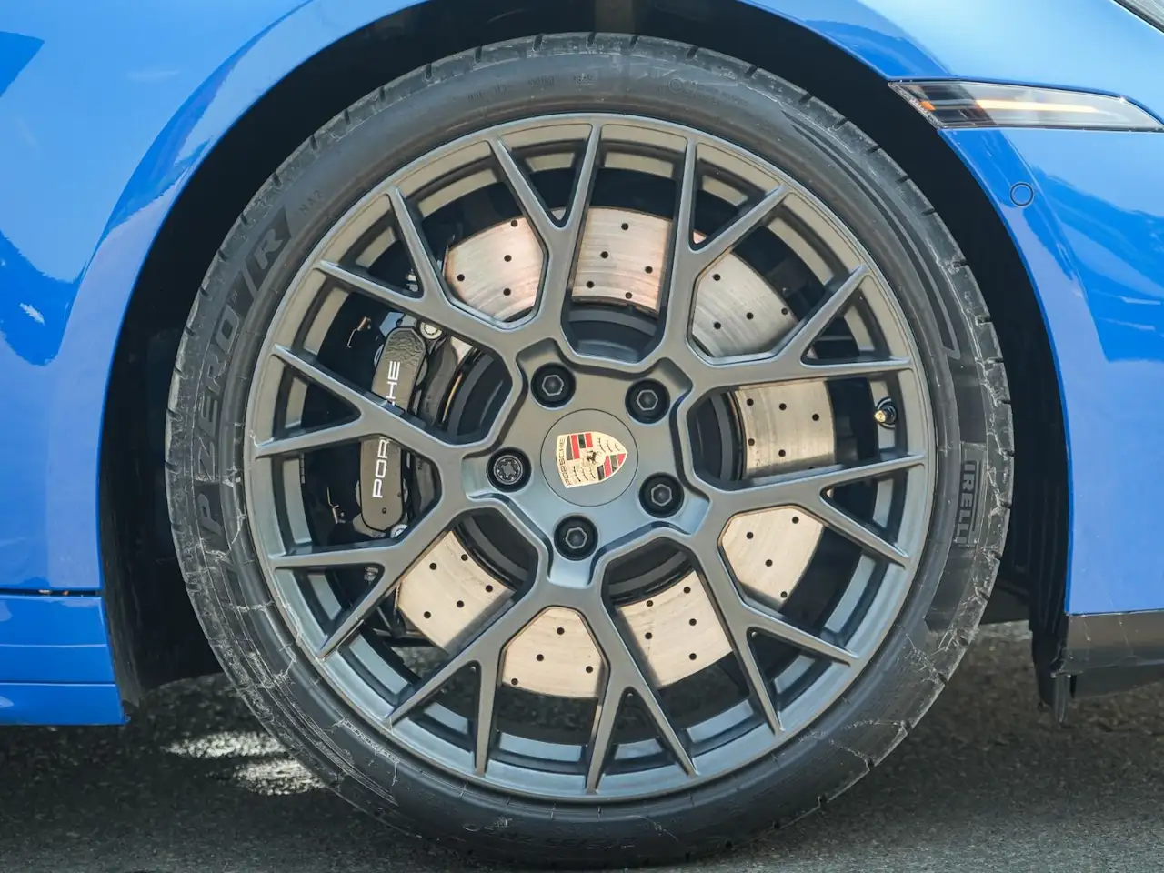 Porsche 911 - Image 2
