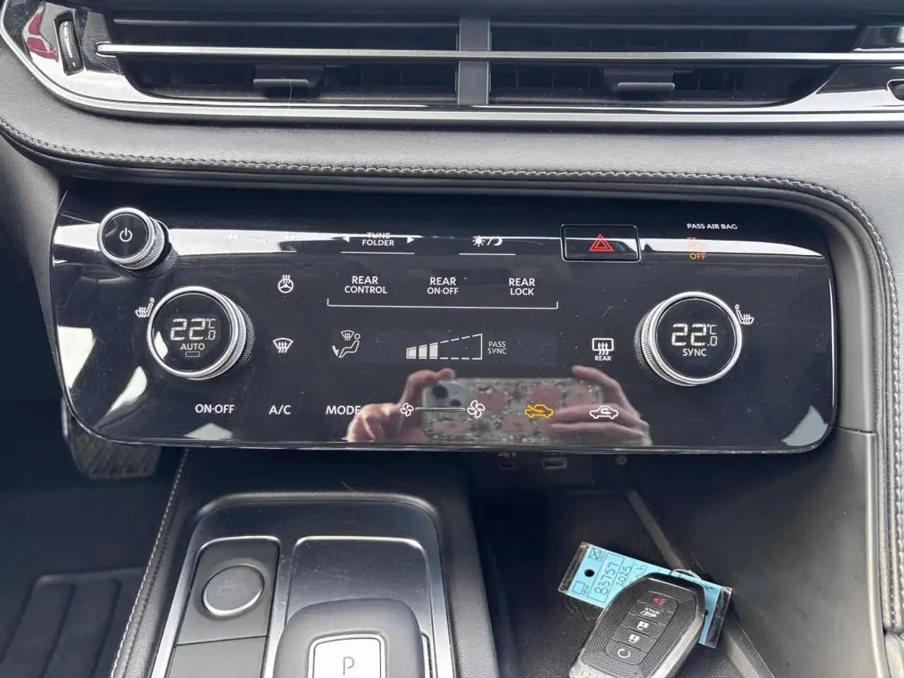 Infiniti QX60 - Image 17