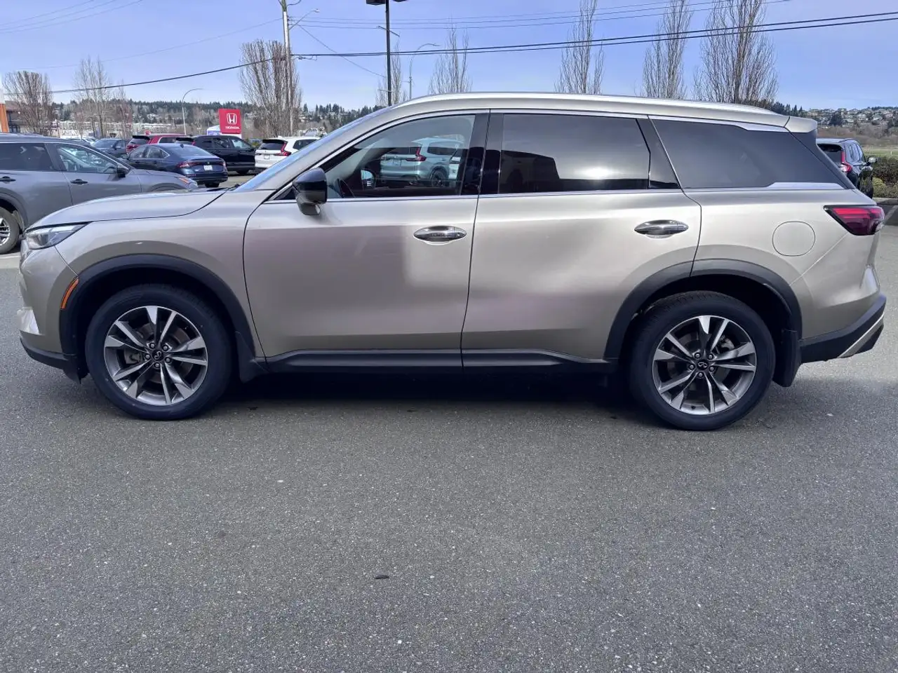 Infiniti QX60 - Image 4