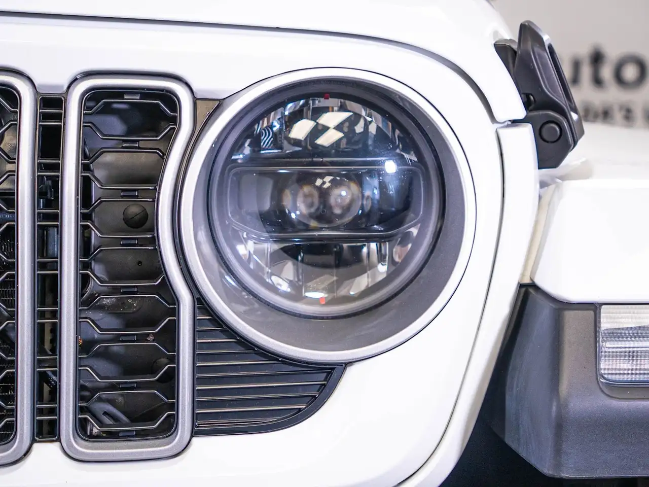 Jeep Wrangler - Image 4