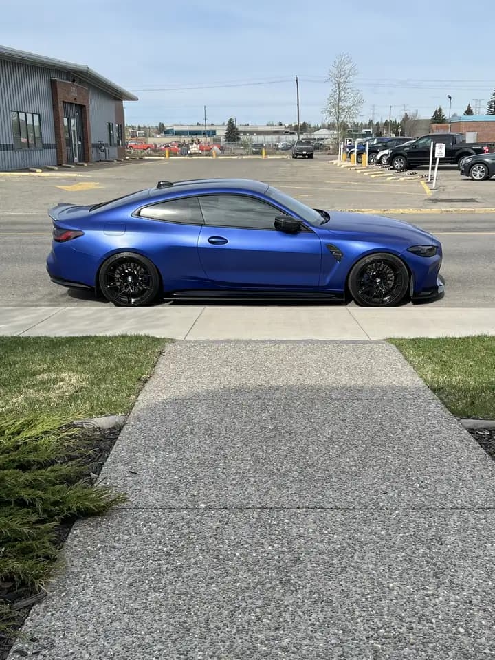 BMW M4 - Image 2