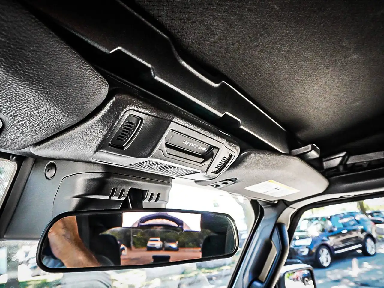 Jeep Wrangler - Image 29