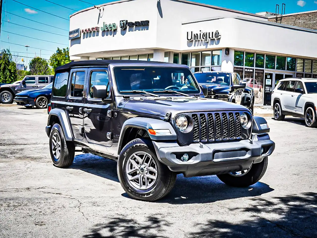 Jeep Wrangler - Image 31