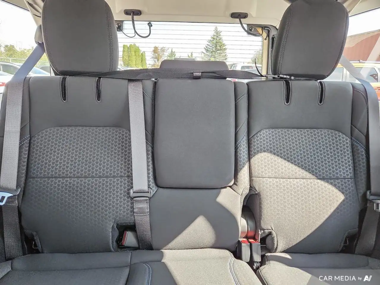 Jeep Wrangler - Image 13