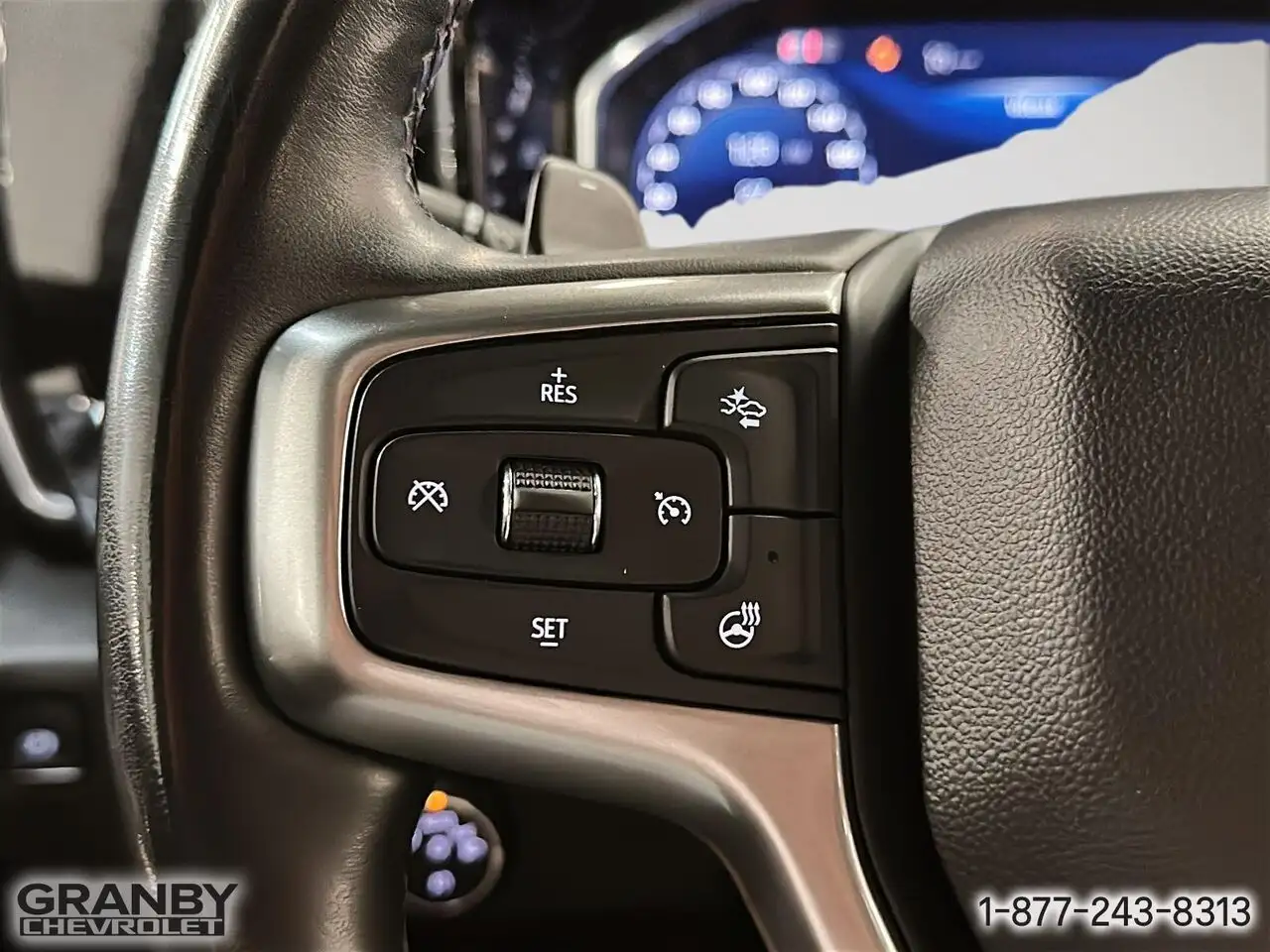 Chevrolet Silverado 1500 - Image 23