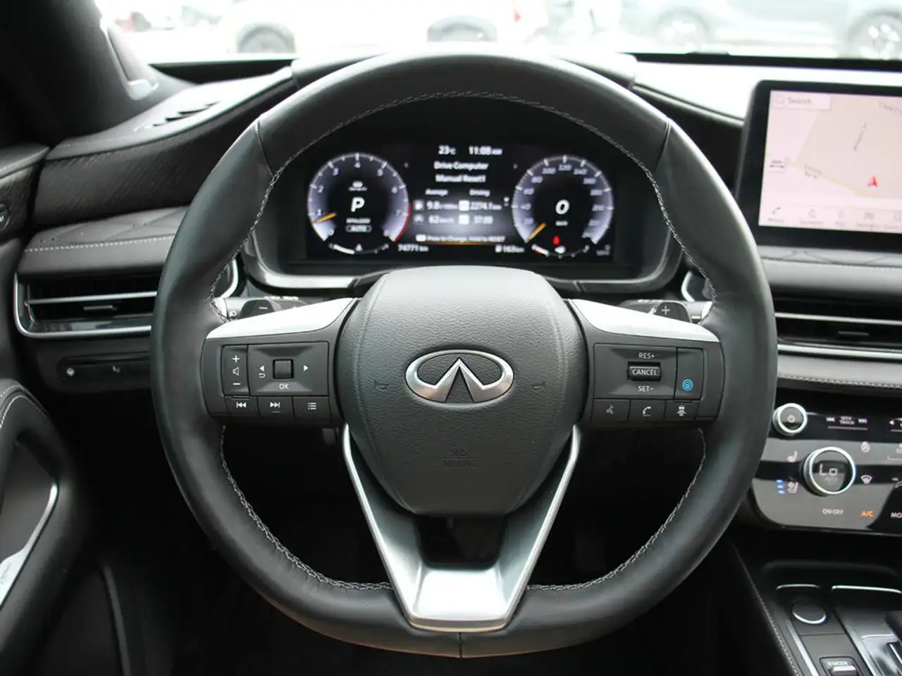 Infiniti QX60 - Image 18