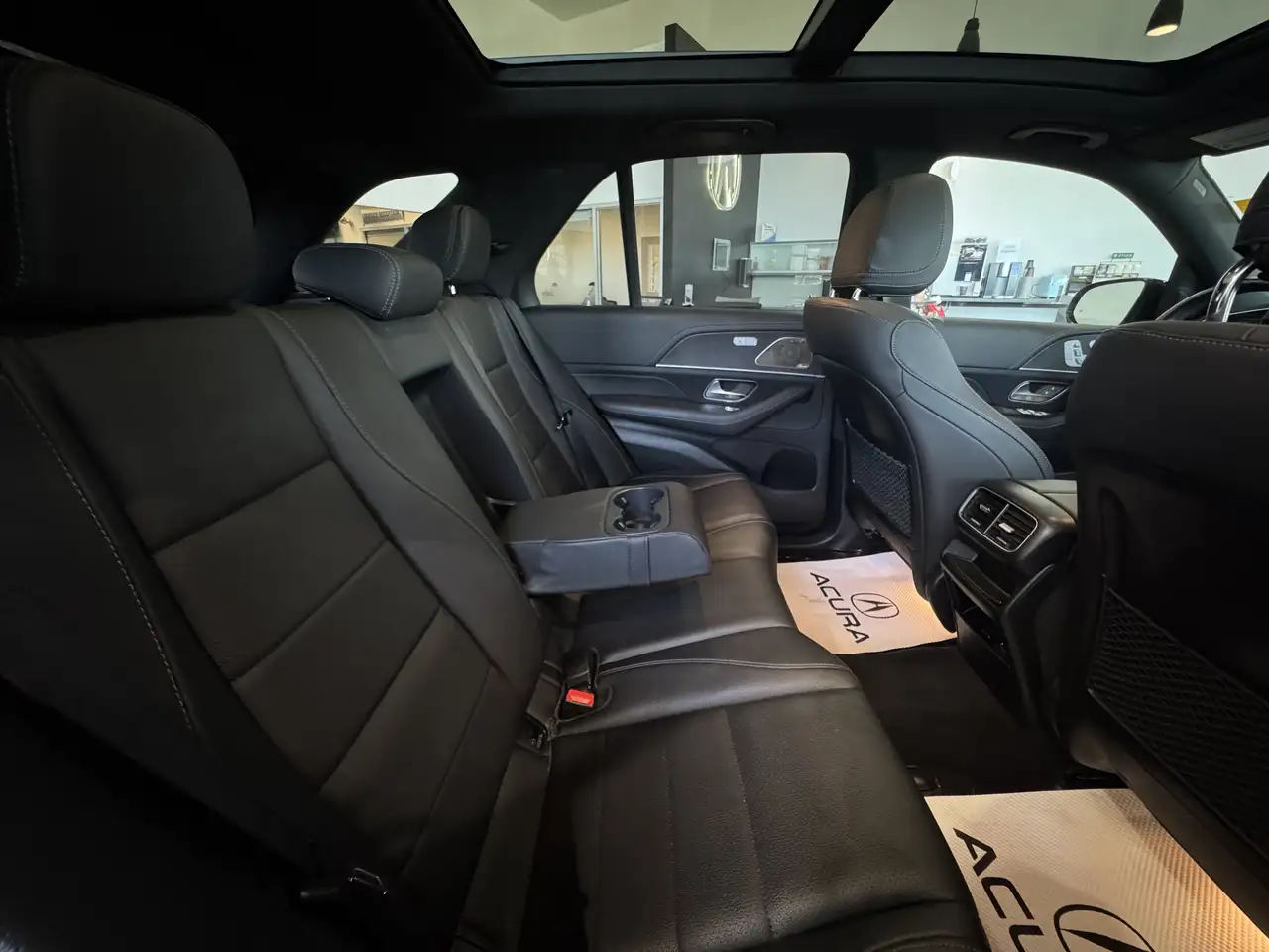Mercedes-Benz GLE - Image 27