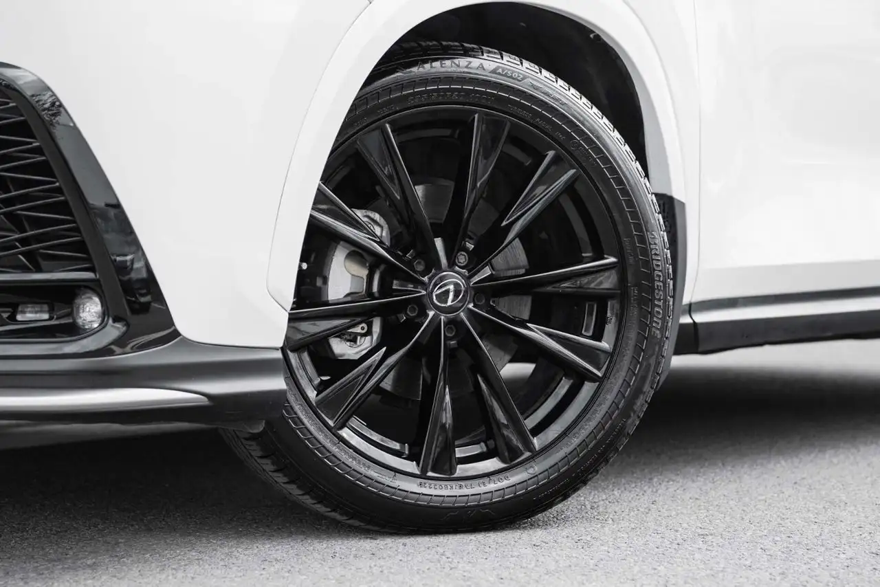 Lexus NX - Image 14