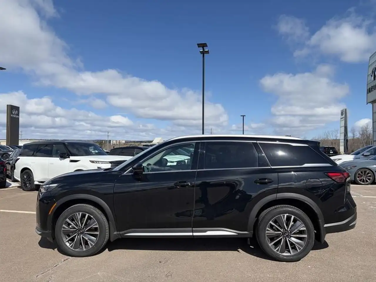 Infiniti QX60 - Image 6