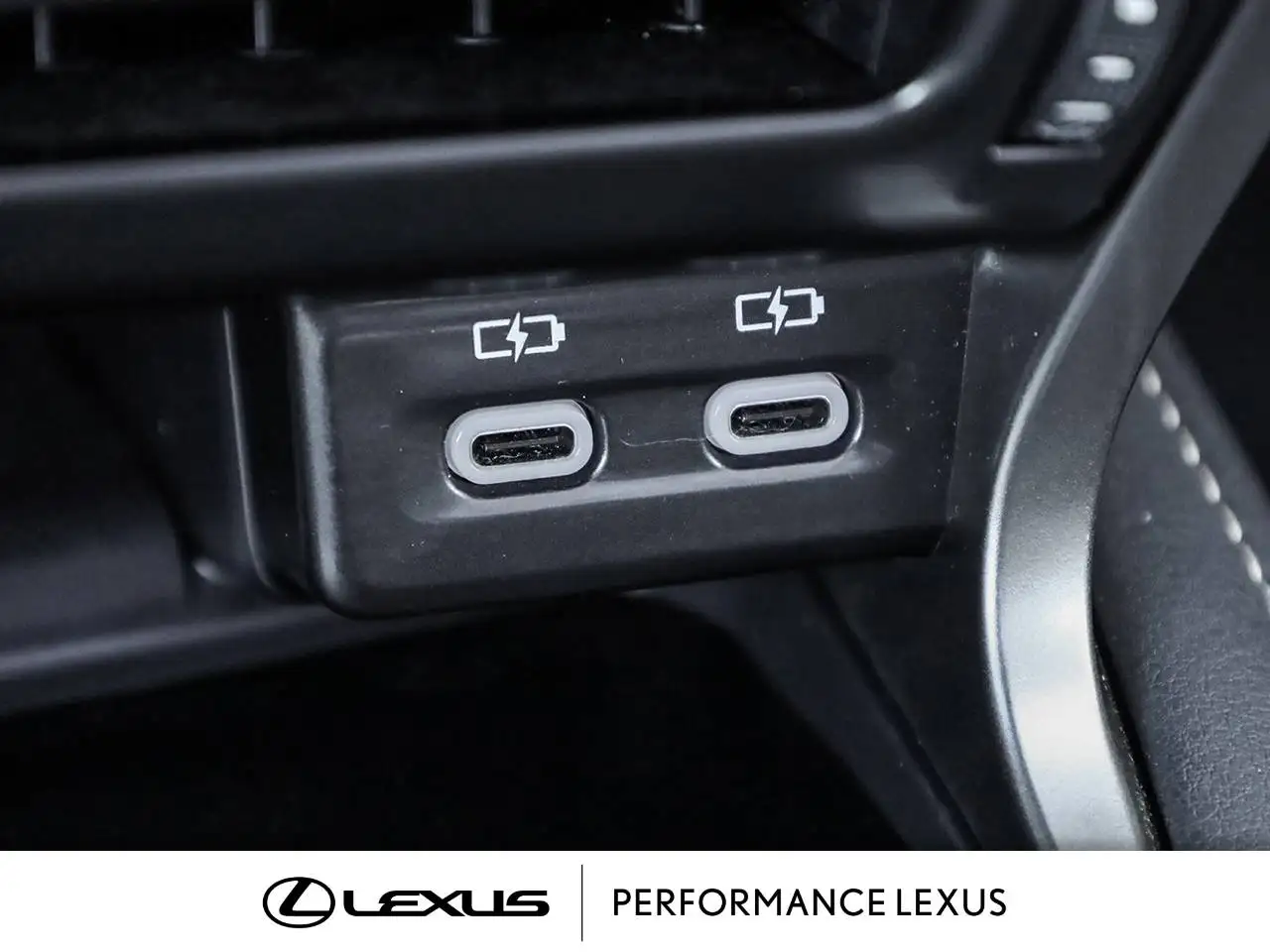 Lexus RX - Image 24