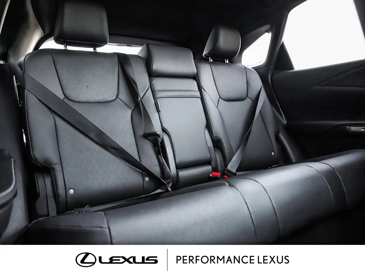 Lexus RX - Image 15