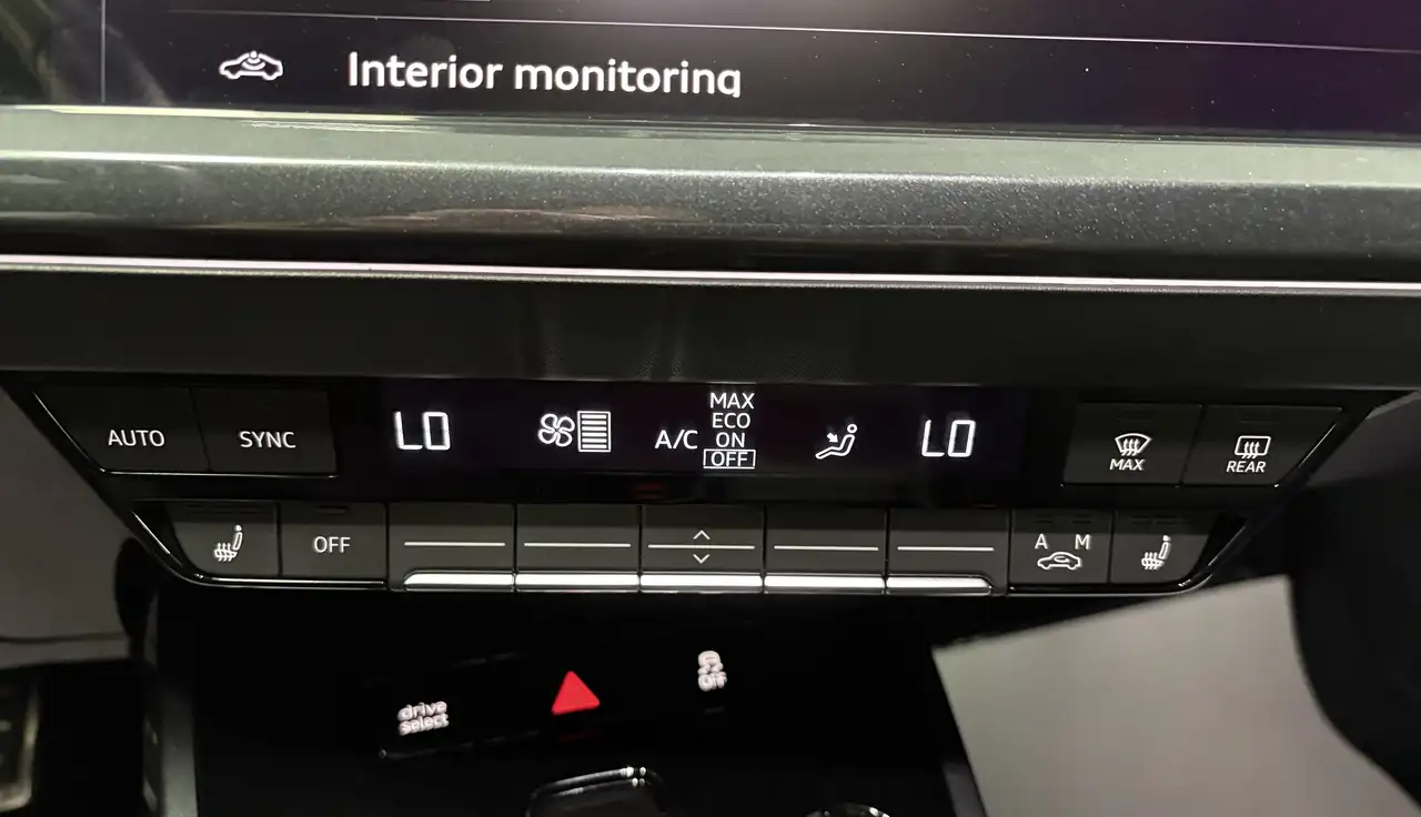 Audi Q4 e-tron - Image 30