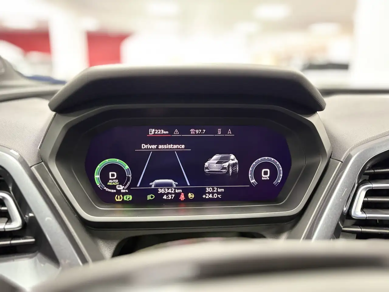Audi Q4 e-tron - Image 22