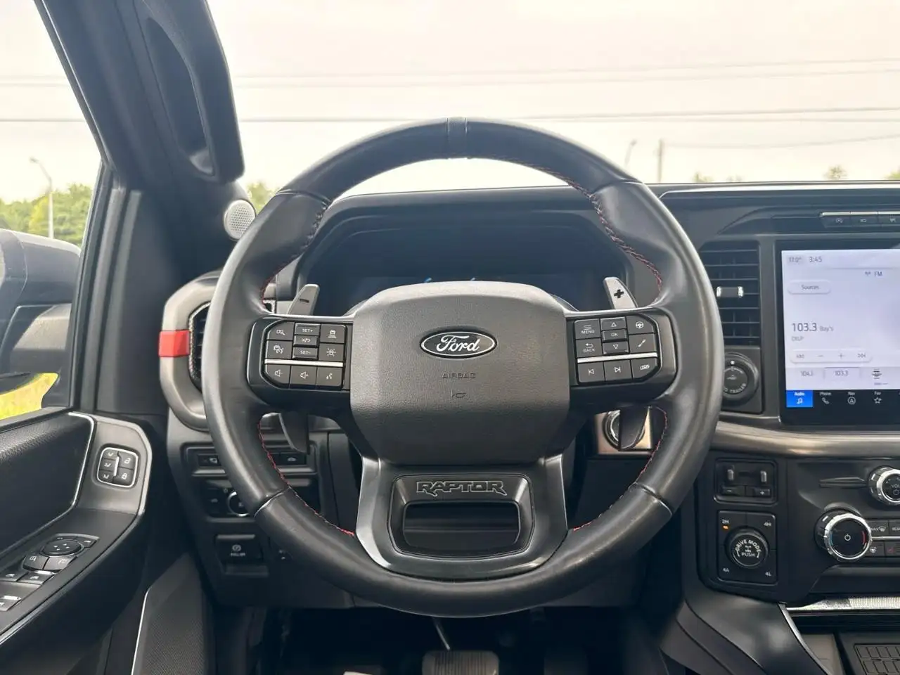 Ford F-150 - Image 13